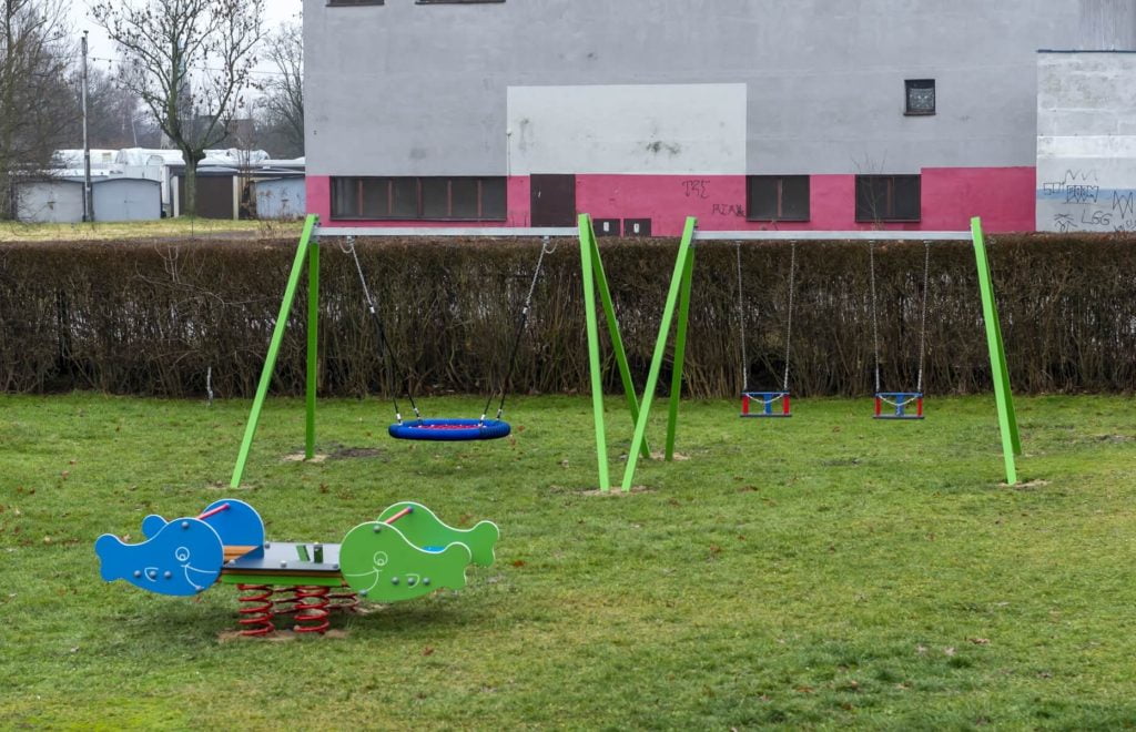 Plac zabaw przy miechowickim przedszkolu już gotowy