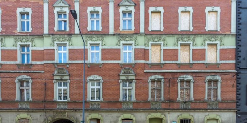 Nowe życie dla kamienic przy ulicy Piłsudskiego i Kwietniewskiego w Bytomiu