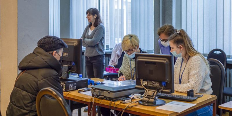 Pomoc dla Ukrainy: Jak złożyć wniosek o PESEL?