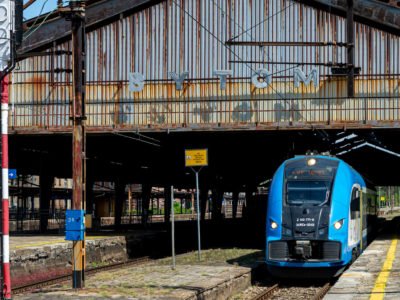 Zastępcza komunikacja dla pociągu do Gliwic w Bytomiu