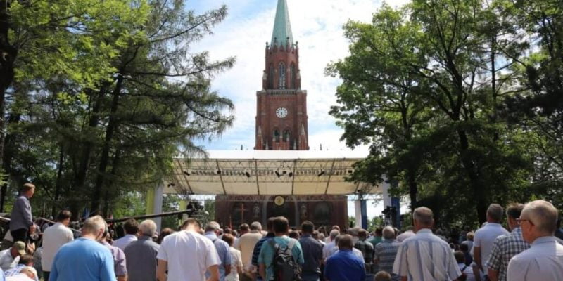 pielgrzymka mężczyzn do Piekar Śląskich