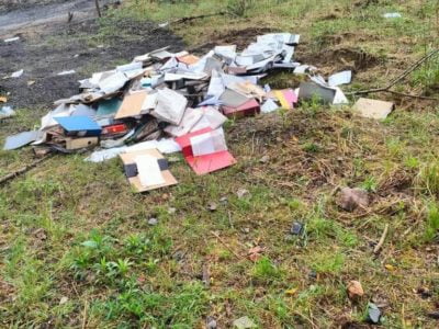 Poufne dane zostawione na miechowickim śmietniku