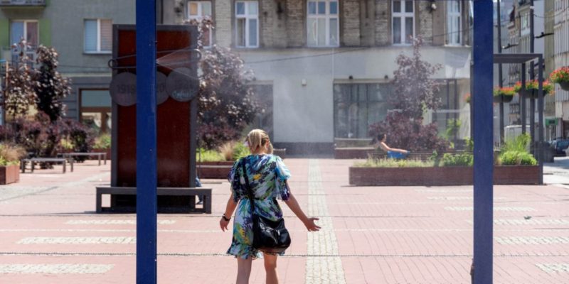 Na upalne dni polecają kurtyny wodne w Bytomiu