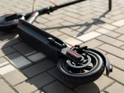 Kolizja osobówki z hulajnogą w Bytomiu