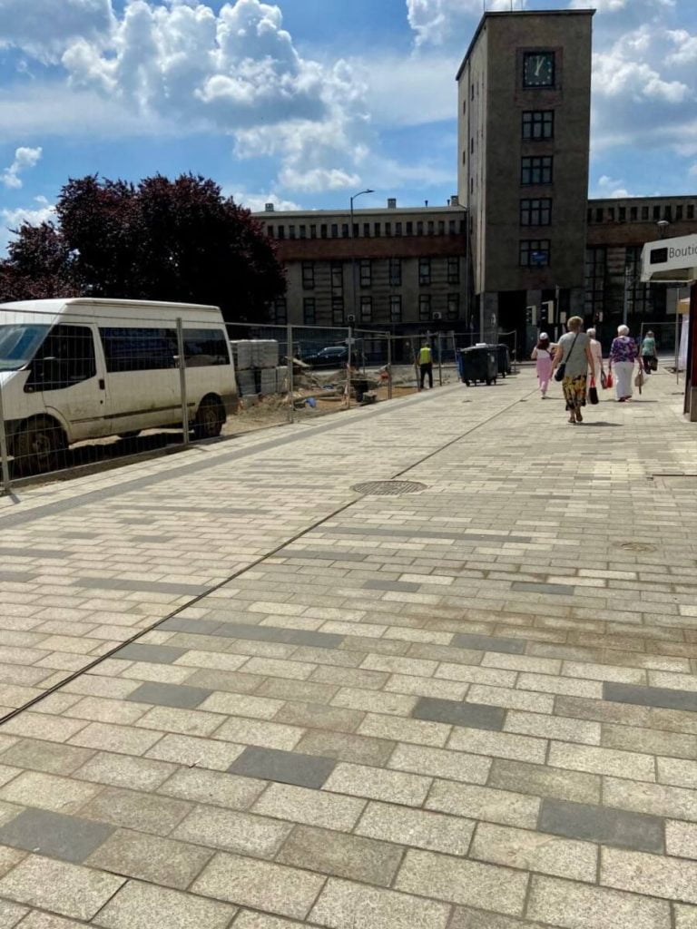 Co tam słychać na placu rewitalizacji ulicy Dworcowej?