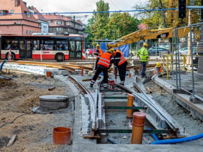 Kolejny etap przebudowy torowiska na ulicy Sądowej w Bytomiu