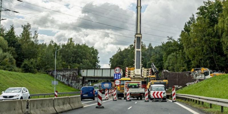 Dalszy ciąg prac na DK88. Czas na rozbiórkę przyczółków wiaduktu