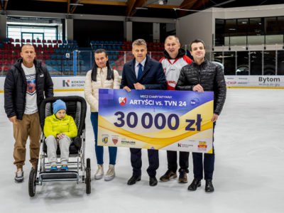 Przekazano pieniądze z meczu charytatywnego na rehabilitację Kuby Goniwiechy