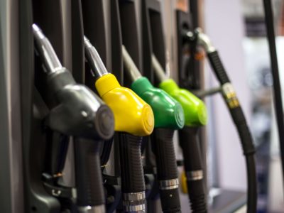 Wysokie ceny na stacjach paliw w Polsce. Czego możemy się spodziewać?