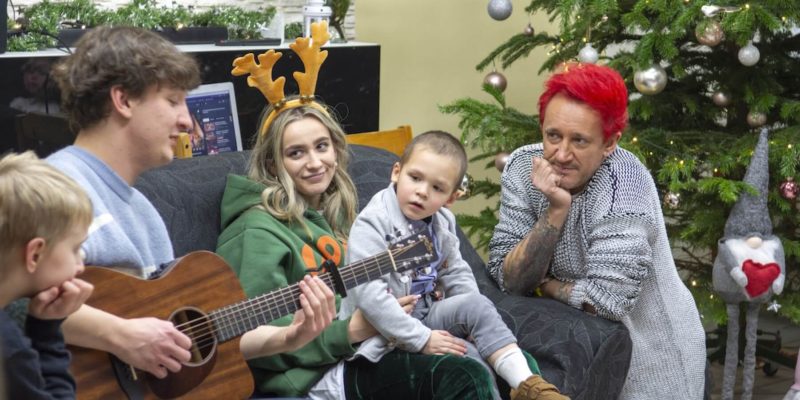 Wokalista zespołu „Ich Troje” odwiedził Dom Dziecka w Bytomiu